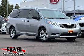used 2016 toyota sienna for near