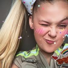 Siwa's tour was scheduled to visit several outdoor stadiums, theaters in a total of 52 cities. Jojo Siwa Net Worth 2019 Revealed With Proof