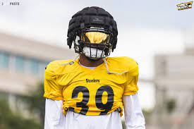 Minkah Fitzpatrick at Steelers practice.