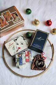 avon iconic once upon a holiday makeup