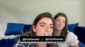 The top 10 richest tiktokers in the world include addison rae, charli d'amelio, zack king. Dixie D Amelio S Mother Reacts To Rumors Of Daughter Dating Fellow Tiktoker Noah Beck