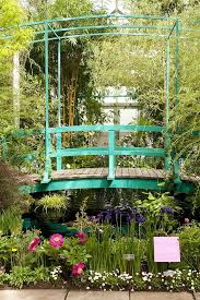 Garden Bridge Ideas