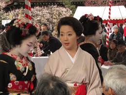 figure 6 geisha at the cherry blossom festival