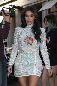 See more ideas about kanye west wedding, kim kardashian and kanye, kim kardashian kanye west. Kim Kardashian And Kanye West Will Pass Up Big Bucks From Selling Wedding Photos To Magazines New York Daily News
