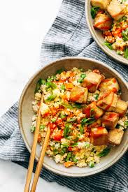 This video is a recipe of making tofu noodle with a vegetable broth. Cauliflower Fried Rice With Crispy Tofu Recipe Pinch Of Yum