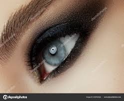 evening makeup silver smokey eyes