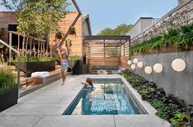 Small Backyard Pool Ideas For