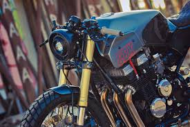 To be honest, it's pretty hard to surprise the custom scene with a cb750 cafe racer. All In Plus3 Motors Honda Cbx 750 Return Of The Cafe Racers