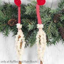 cinnamon stick santa ornaments are a