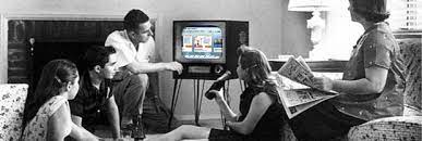 Eerste uitzending de eerste tv uitzendingen in nederland werden gemaakt door het eindhovense philips in de jaren 30. De Eerste Nederlandse Televisie Uitzending Entoen Nu