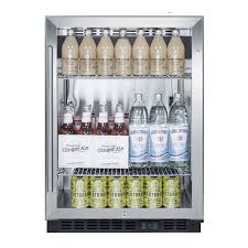 Summit Commercial 24 5 0 Cu Ft Beverage Center With Professional Handle Stainless Steel Black Cabinet Scr610bl
