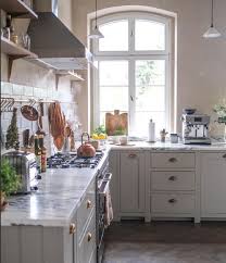 Unique Kitchens Without Upper Cabinets