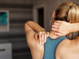 8 ways to stop shoulder pain from