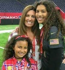 She's been doing much better recently, but her illness has been a major source of concern for the family, including tom brady sr., and brady's sisters, julie, maureen and nancy. Maya Brady Tom Brady Niece Biography Age Wiki Height Weight Boyfriend Family More