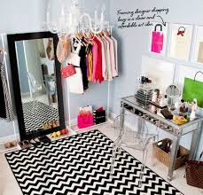 small bedroom into a dressing room