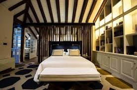 boutique hotel style bedroom decor tips