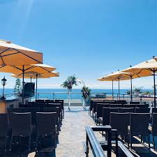 Laguna beach free shuttle as well as octa bus stop on the corner of laguna ave & coast hwy. Mozambique Rooftop Restaurant Bar Live Music