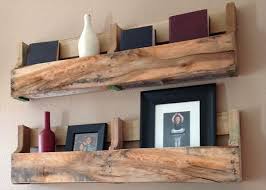 28 Pallet Shelves For Your Home Walls