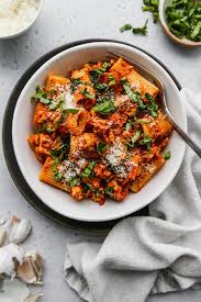 easy tofu tomato pasta with vegetables