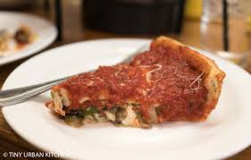 pizza chicago stuffed deep pizza