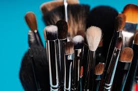 close up makeup brush set for coloring eyes