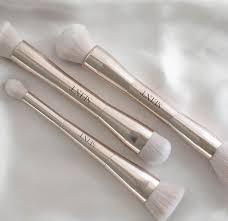 how to clean seint makeup brushes game