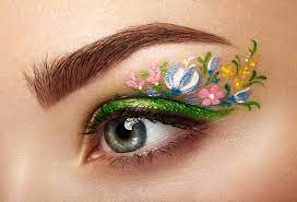flower eyeliner is perfect for spring