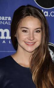 As early as 2002, woodley began landing she also won the trophée chopard and the mtv movie award for best breakthrough performance. Facts About Shailene Woodley Net Worth How Rich Is Tris Actress