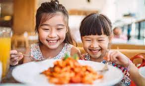 15 restaurants where kids eat free