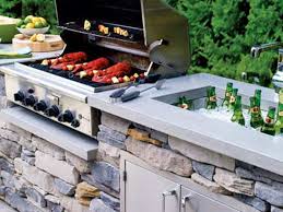 The van zelst team can help you select a stainless steel grill that will withstand our extreme seasons. 10 Smart Ideas For Outdoor Kitchens And Dining This Old House