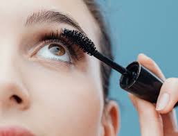 how to prevent mascara from smudging