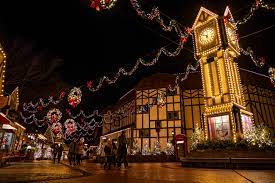 busch gardens christmas town to light