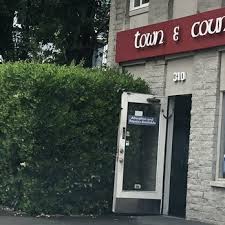 town country cleaners closed