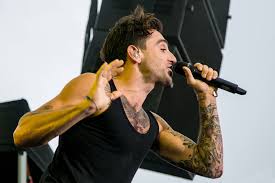 Their singer (jacob hoggard) was a contestant on season 2 of canadian idol. Fans React To Hedley Frontman Jacob Hoggard S Arrest For Sexual Assault