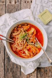 quick and easy kimchi ramen the woks