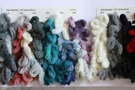 How To Finger Knit A Throw Blanket Everyday Jenny