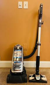 lift away bare floor vacuum cleaner
