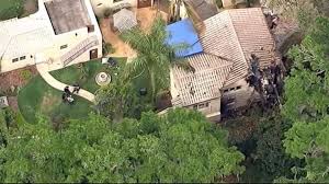 helicopter crashes into florida home