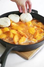 skillet peach cobbler with biscuit