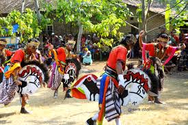 Hasil gambar untuk video kuda lumping