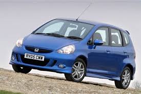 Since none of the gd3 fit owners are interested in answering you, i will try. Review Honda Jazz 2001 2008 Honest John