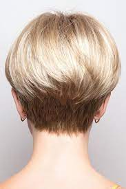 You can observe that the hair at the back of the head is short, then gradually increases in its length to the front. 30 Stunning Wedge Haircuts To Fall In Love With