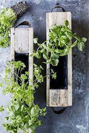 Turn An Old Pallet Into A Herb Planter