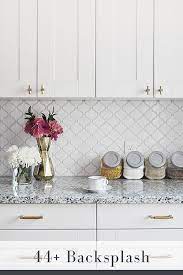 25+ effortless diy backsplash ideas to update your kitchen because they have a smaller square footage than wall or floor space, people generally find they are a quick and inexpensive kitchen feature to update. 99 Glass Backsplash Ideas Top Trend Tile Designs Clean Look