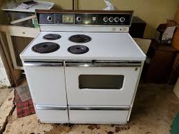 Vintage Ge Electric Stove With Oven