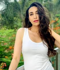 Happy Birthday Karisma Kapoor: Her Pictures Are a Proof That She Aged Like a  Wine