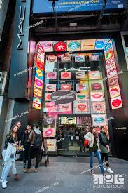 a mac cosmetics in times square