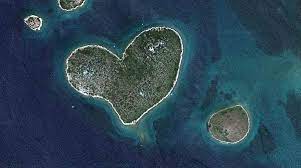 These are marina kornati which is 3.82 miles away, marina sangulin which is 3.87 miles away, marina sukostan, 6.62 miles from love island, aci marina zut whose distance from the island is 8.37 miles, and finaly. Offbeat Traveler Heart Shaped Islands Around The World Island Heart In Nature Unusual