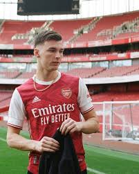 Kieran tierney has completed his scottish record £25m move to arsenal after making what he called the hardest decision in my whole life. Pin On Francisco
