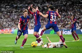https://www.dailymail.co.uk/sport/live/article-13332909/Real-Madrid-vs-Barcelona-La-Liga-2023-24-Live-Result.html gambar png